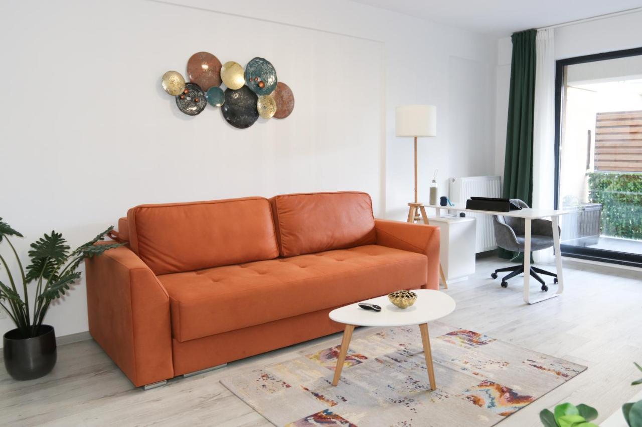 Lazo Two Room- Luxury Apartment Bucarest Esterno foto