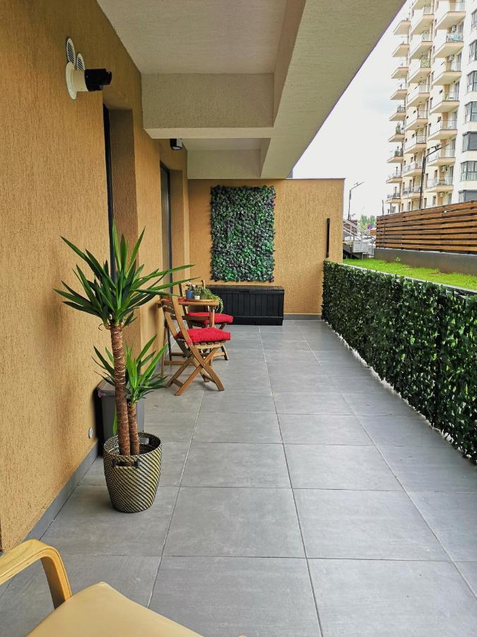 Lazo Two Room- Luxury Apartment Bucarest Esterno foto