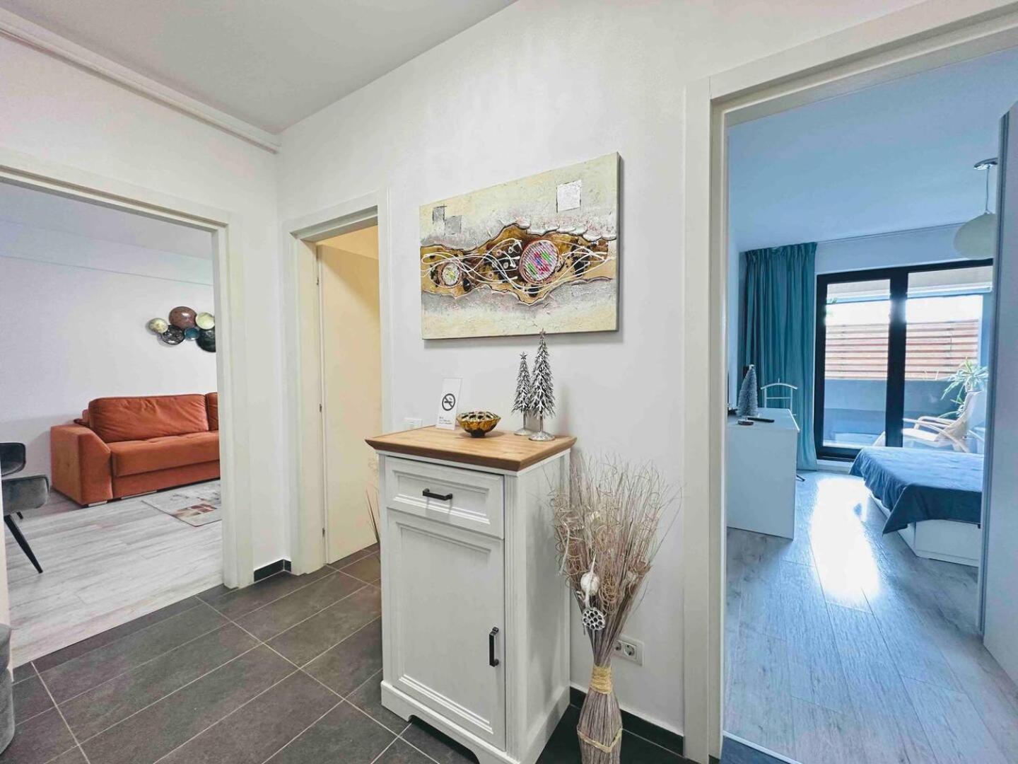 Lazo Two Room- Luxury Apartment Bucarest Esterno foto